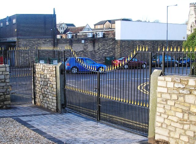 gate without circles gate & railing fabrication